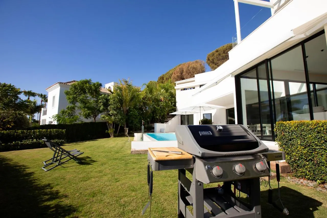 Villa Royale, Moderna Villa Con Piscina Y Vistas Al Mar Марбелья