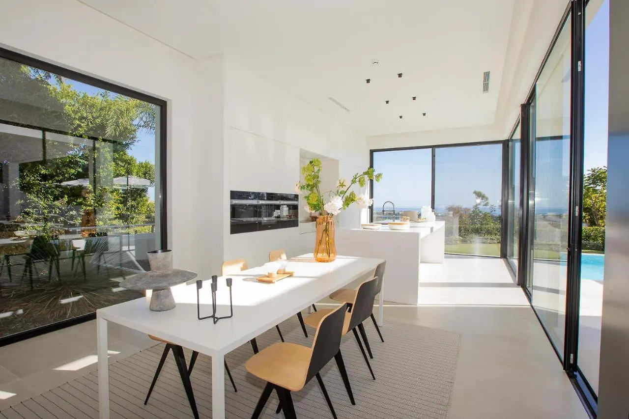 Villa Royale, Moderna Villa Con Piscina Y Vistas Al Mar Марбелья 0*,  Испания