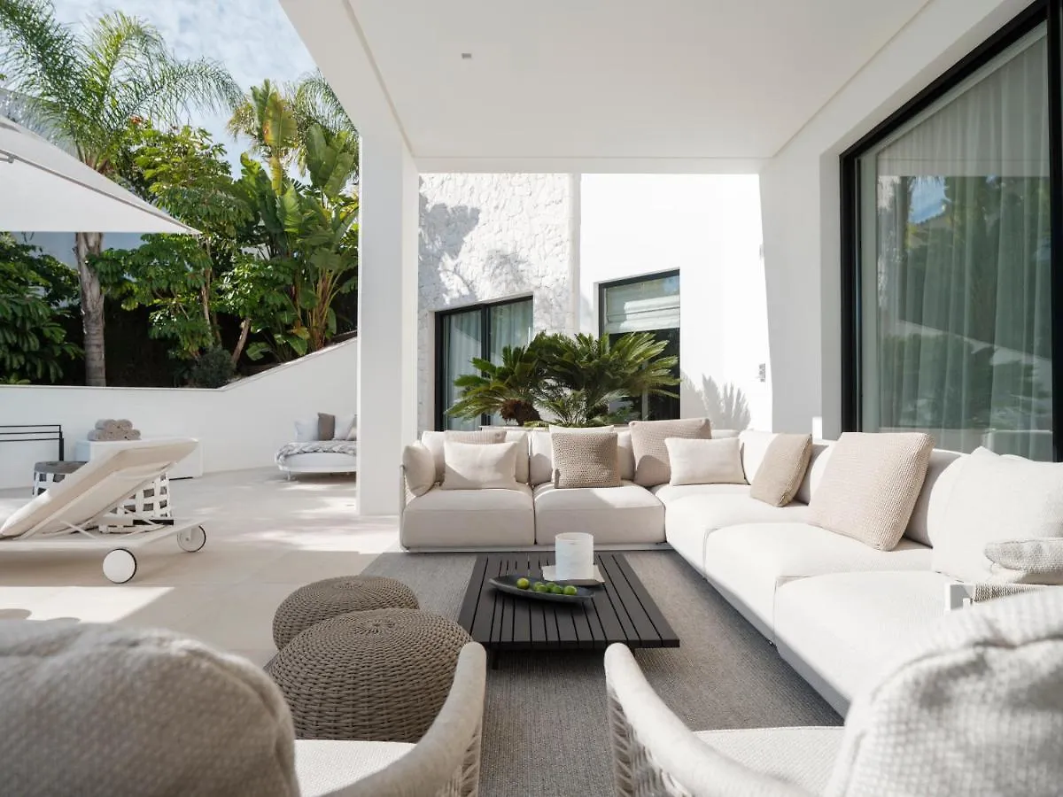 Villa Royale, Moderna Villa Con Piscina Y Vistas Al Mar Marbella Spain