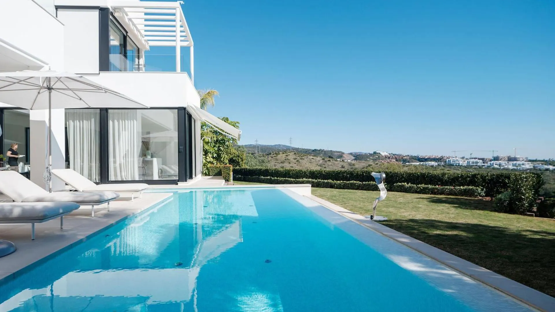 Villa Royale, Moderna Villa Con Piscina Y Vistas Al Mar Марбелья 0*,  Испания